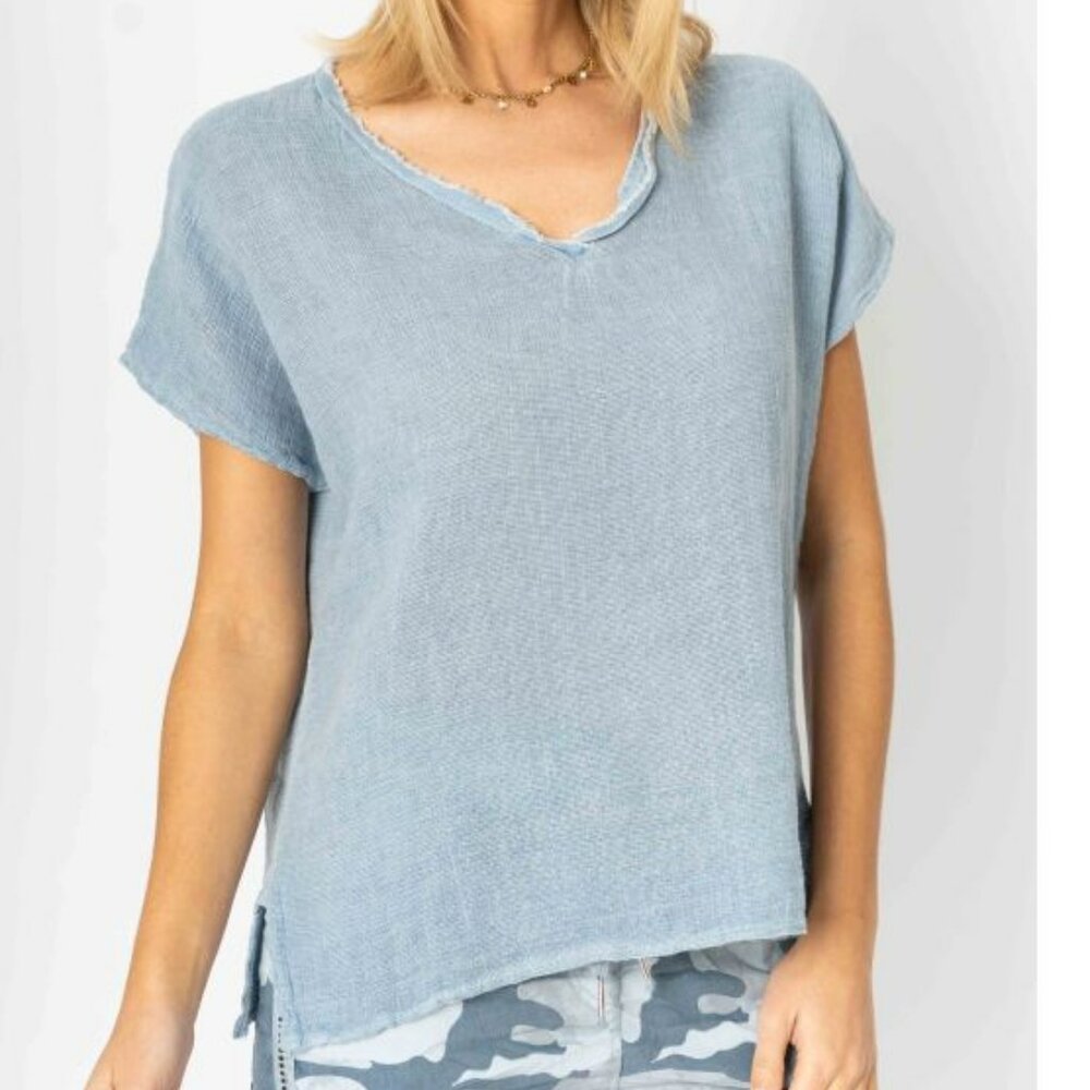 NWT Look Mode Denim Gauze Linen V Neck Blue Top